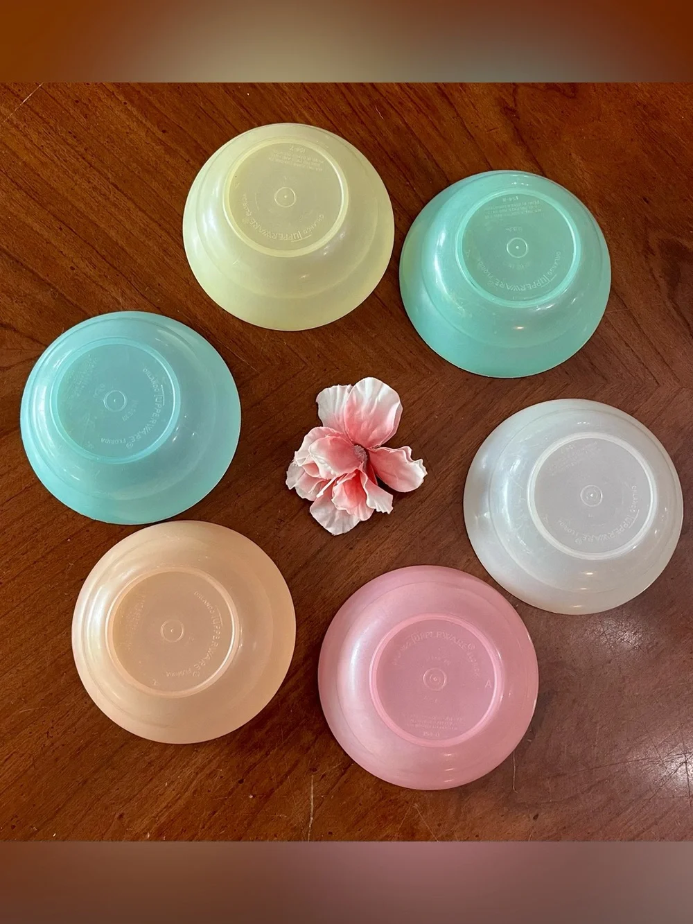 VTG Tupperware 154 Pastel Bowls Set of 6 Orlando FL Mold 154-5 to 154-8 No Lids